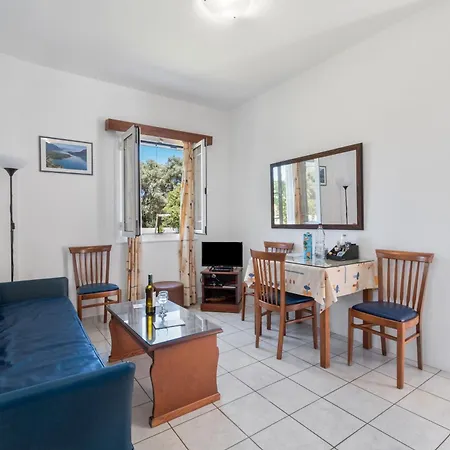 Nyaraló Iliachtida Studio-villas Lefkáda