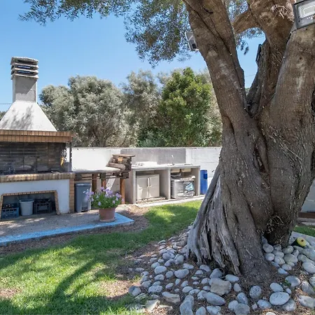 Feriehus Iliachtida Studio-villas
