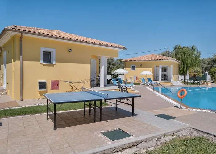 Iliachtida Studio-villas 度假居 Lefkáda